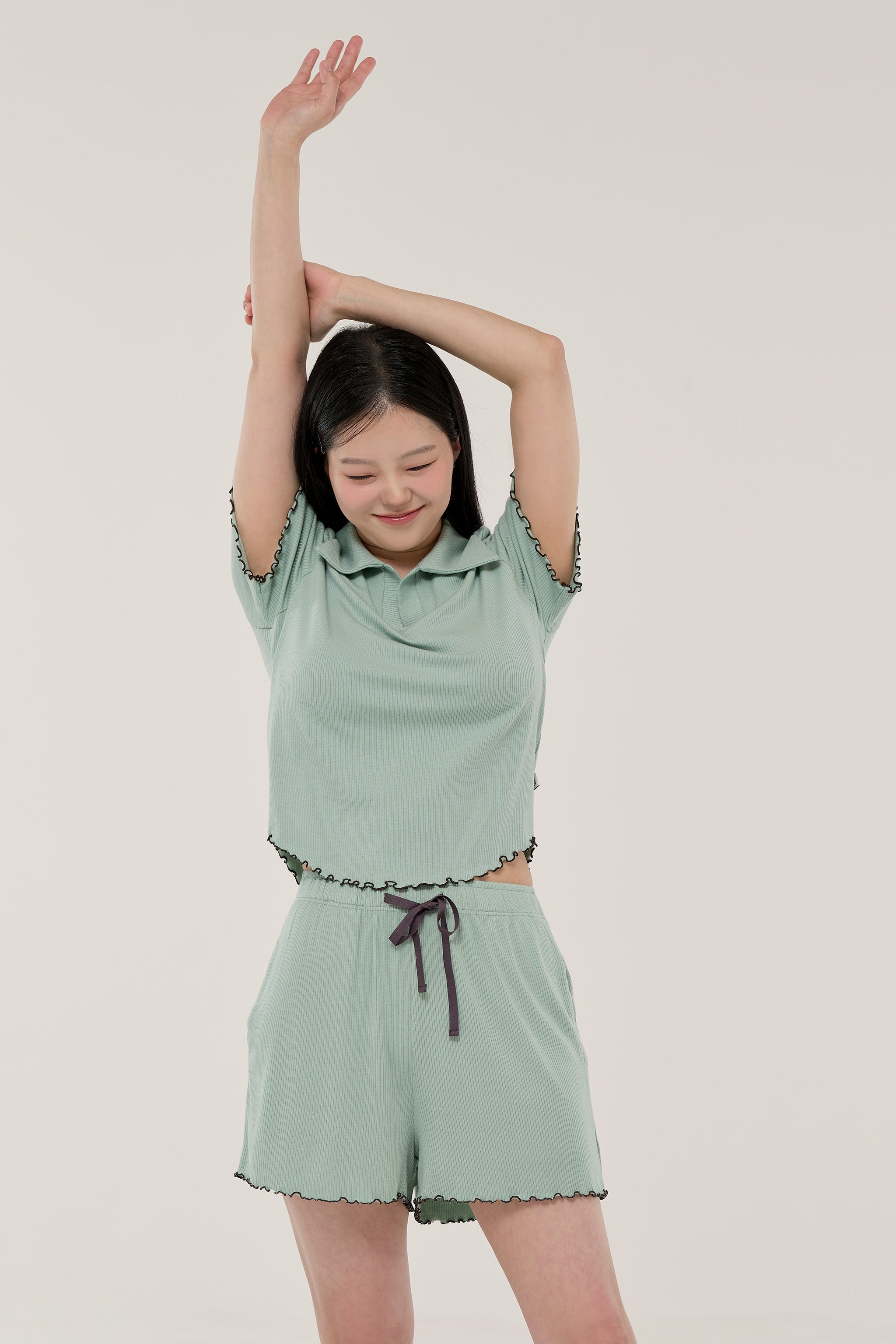 민티 그린 숏팬츠 셋업