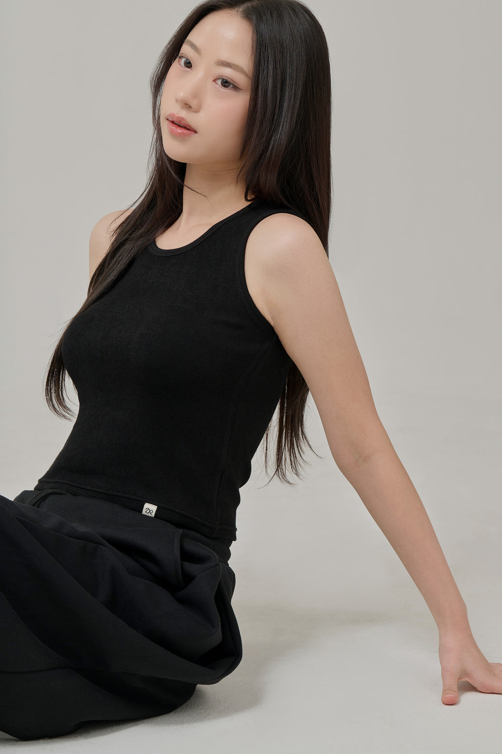 Sustainable Warm Tension Sleeveless Top Black