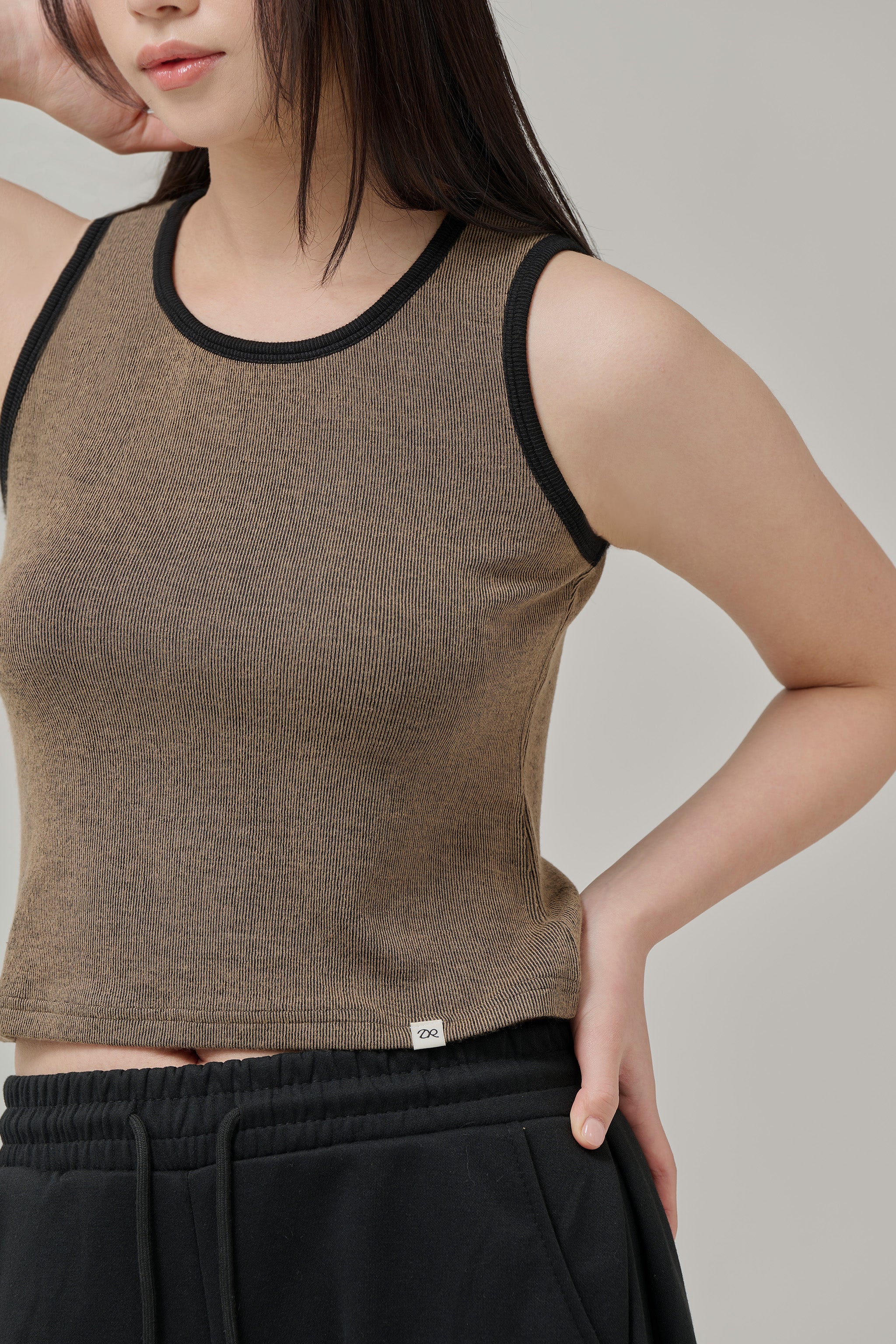 Sustainable Warm Tension Sleeveless Top Brown