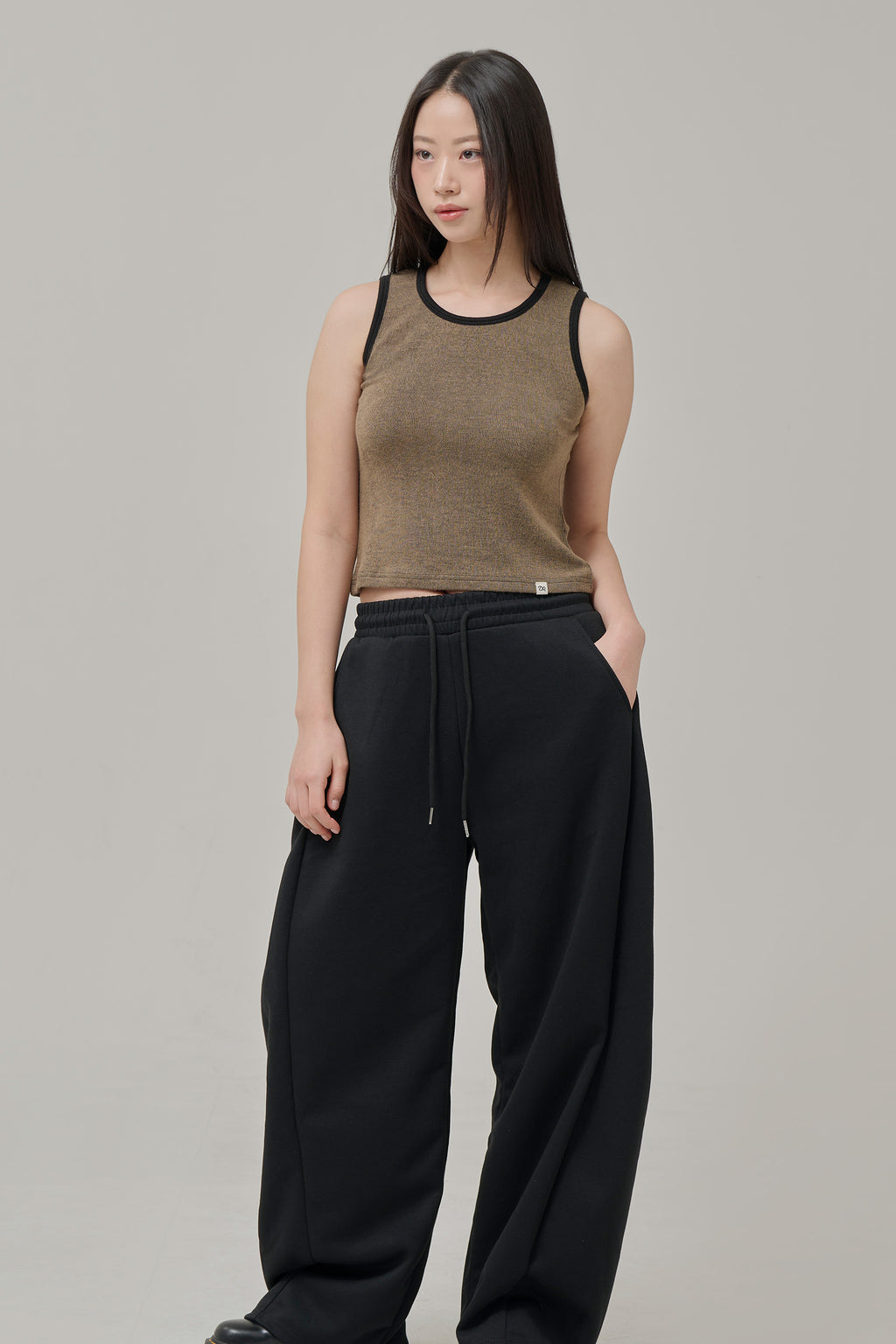 Sustainable Warm Tension Sleeveless Top Brown