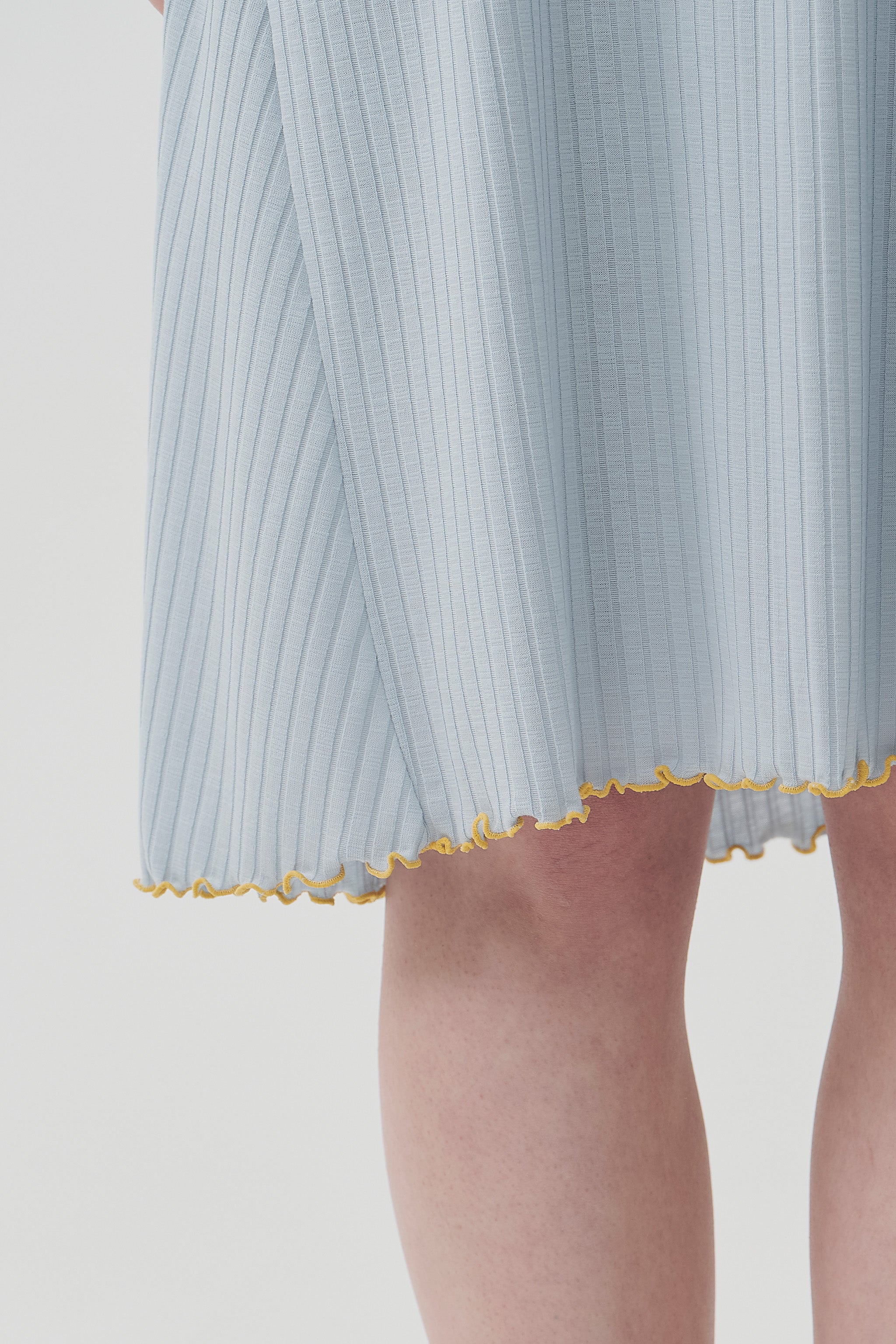 [소량재고] 스위티 프릴 원피스 스카이블루